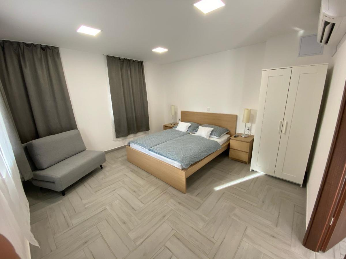 Sulyom Panzio Apartment Tiszafured Exterior photo
